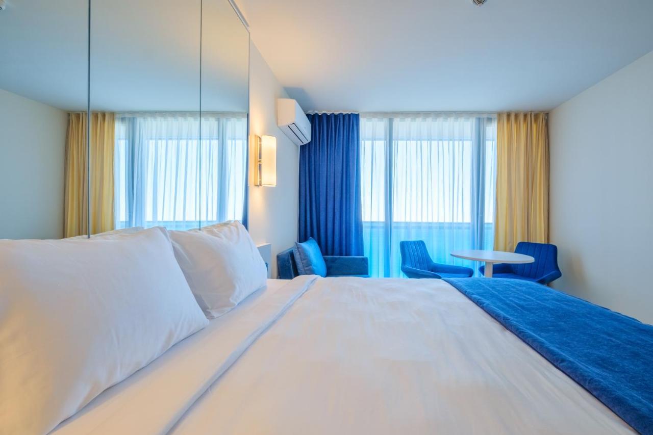 Orbi City Hotel Official D Block Батуми Экстерьер фото
