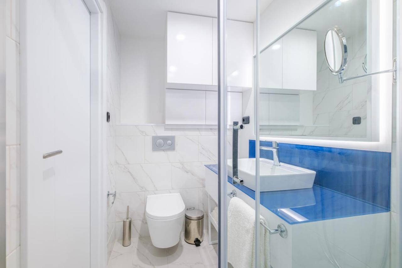 Orbi City Hotel Official D Block Батуми Экстерьер фото