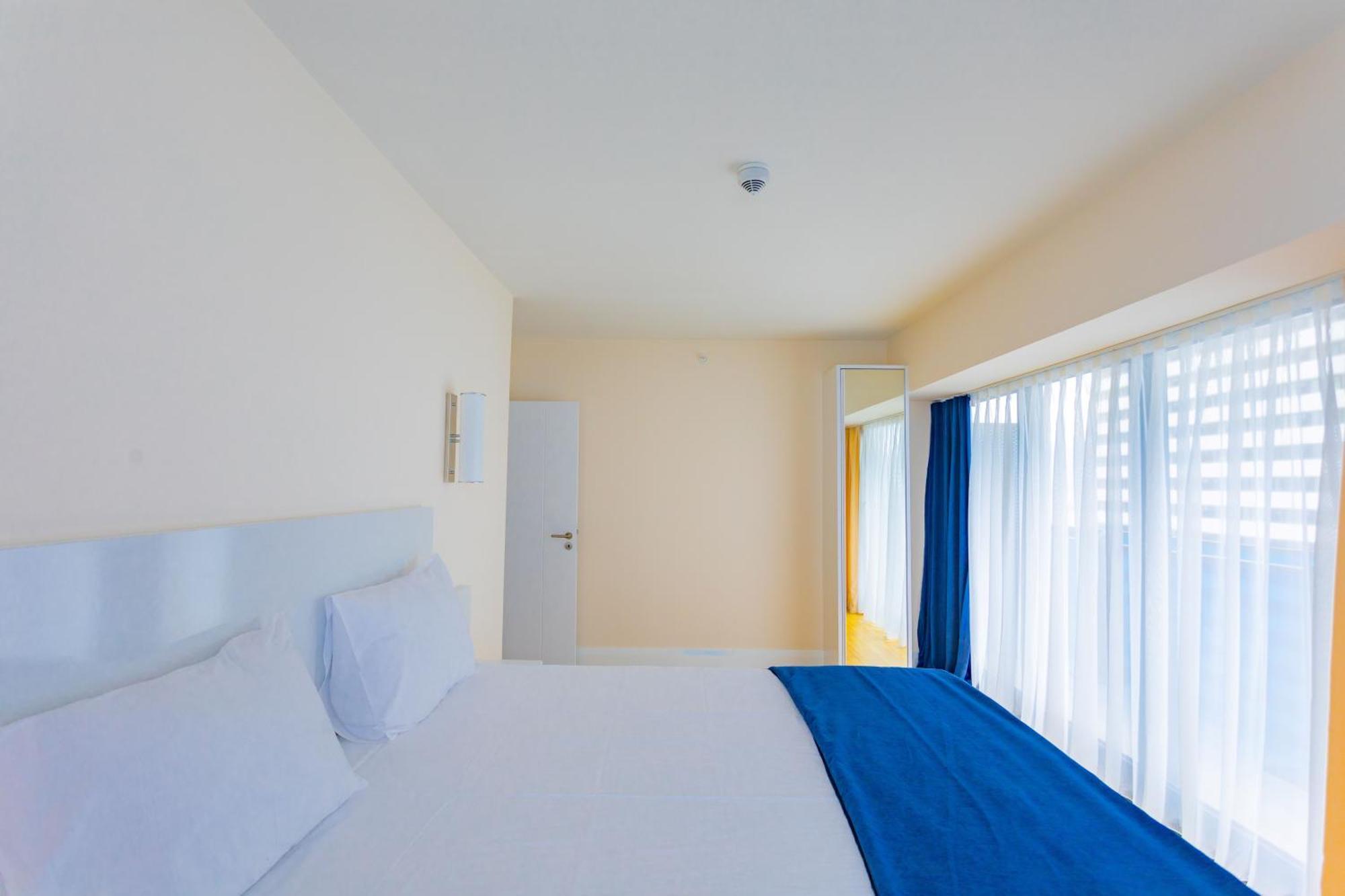 Orbi City Hotel Official D Block Батуми Экстерьер фото