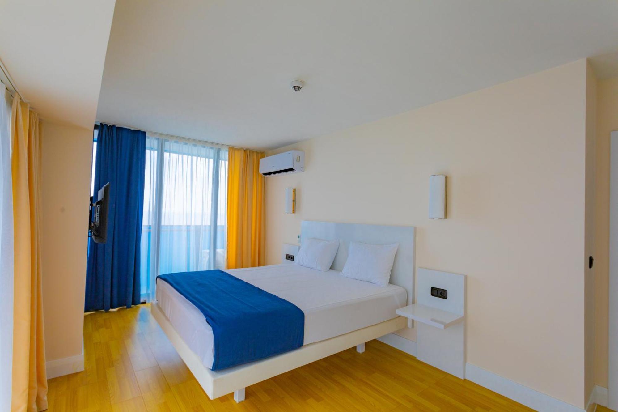 Orbi City Hotel Official D Block Батуми Экстерьер фото
